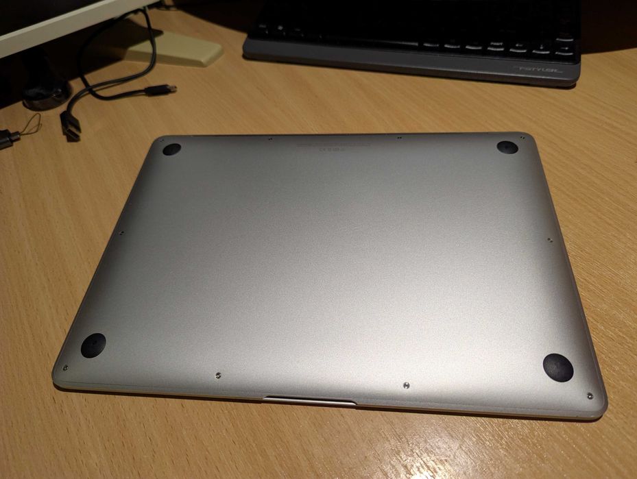 Гарантія Macbook Air M1 16gb 256gb АКБ90%