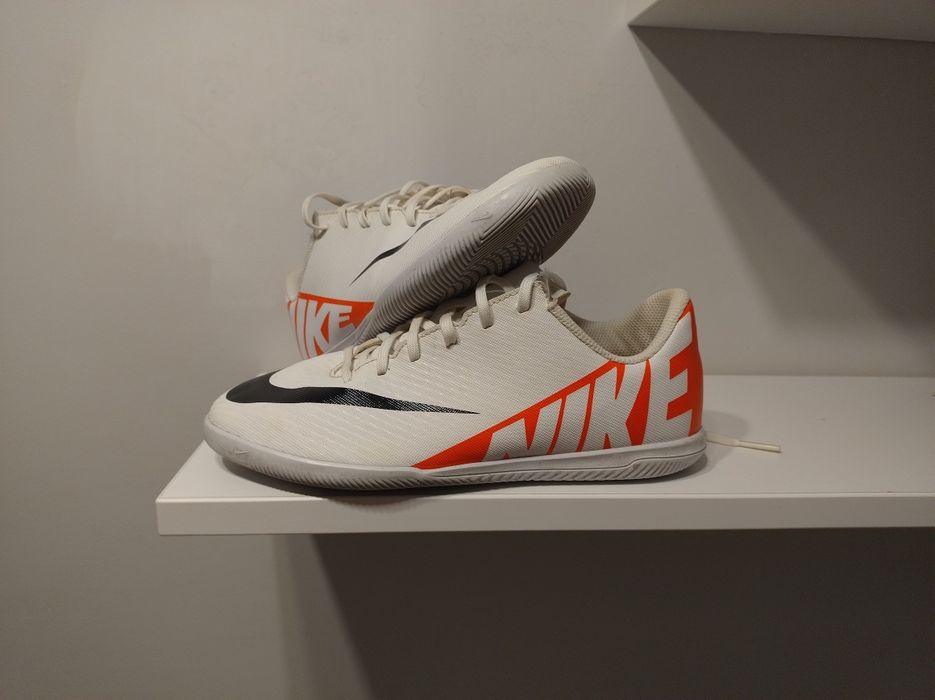 Buty piłkarskie Nike rozmiar 37,5