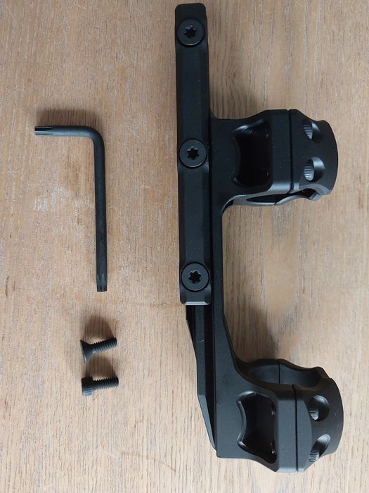 Montaż do lunety UTG picatinny RIS