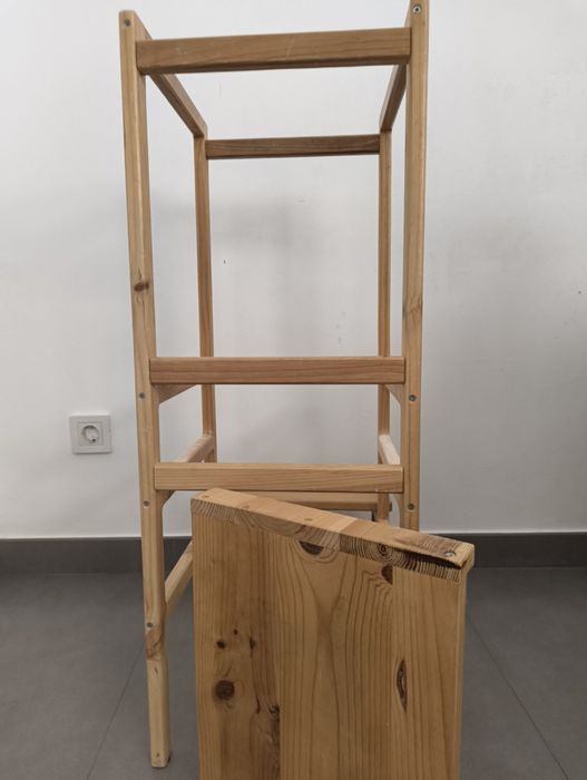 Torre de Aprendizagem / Observação Montessori em Madeira - Perfeitas Condições