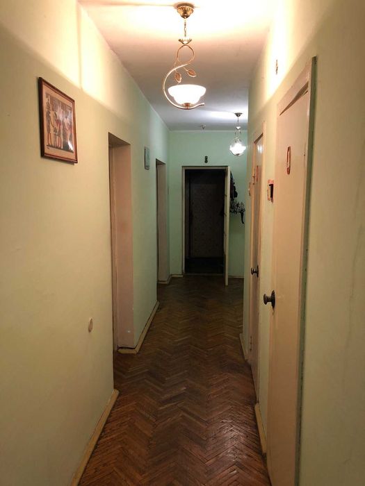 Продам 3 кім.квартиру в цегляному будинку, Лівобережна,Челябінська 9-Б
