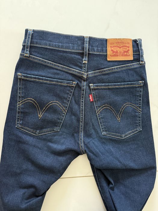 Spodnie jeansy Levi’s Mile High Super Skinny granatowe 25/32