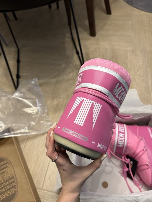 Moon Boot рожеві 35–38 | теплі зимові чоботи