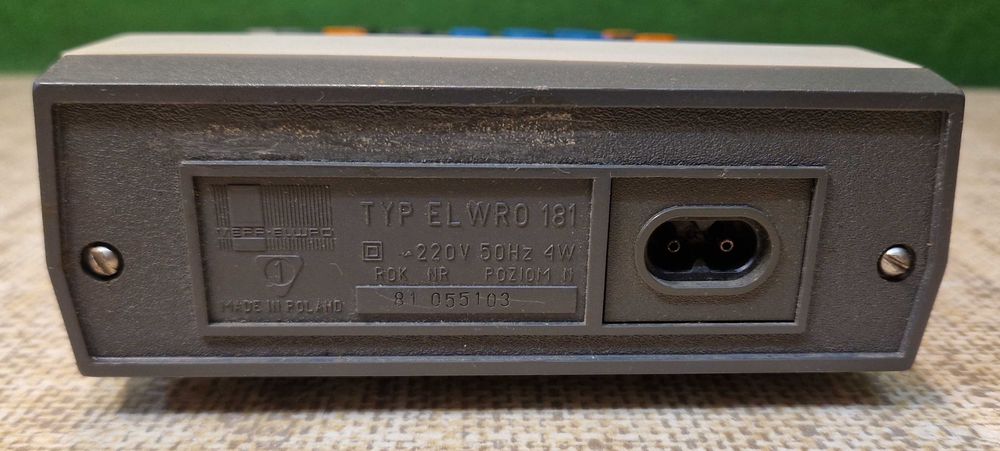 Kalkulator naukowy Elwro 181 rzadki model - z PRL - sprawny