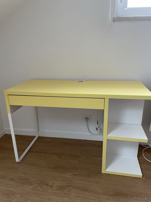 Secretária + cadeira