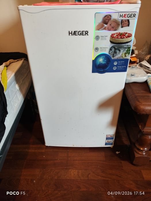 Mini Frigorífico HÆGER — Ideal para Quarto, Escritório ou Estudantes