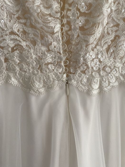 Elegancka suknia ślubna Alpina Mróz