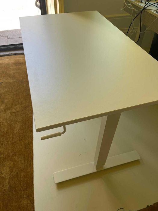 Secretária sentado/em pé IKEA TROTTEN