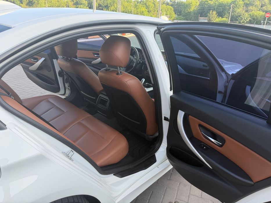 Продам BMW F30 Официальный авто