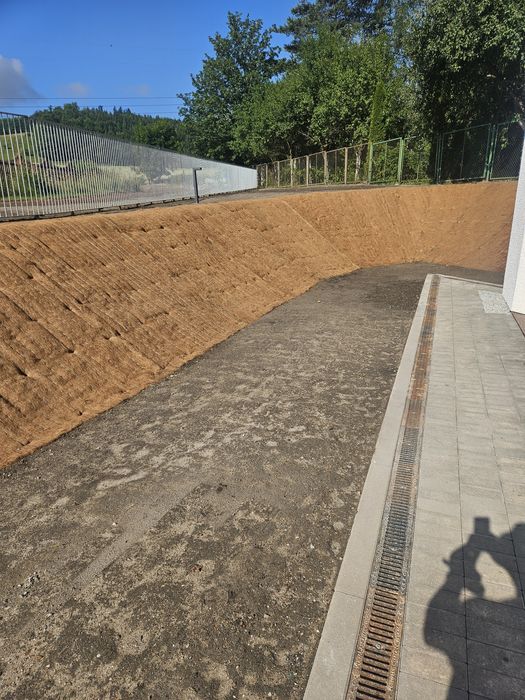 Usługi ogrodnicze / koszenie trawy