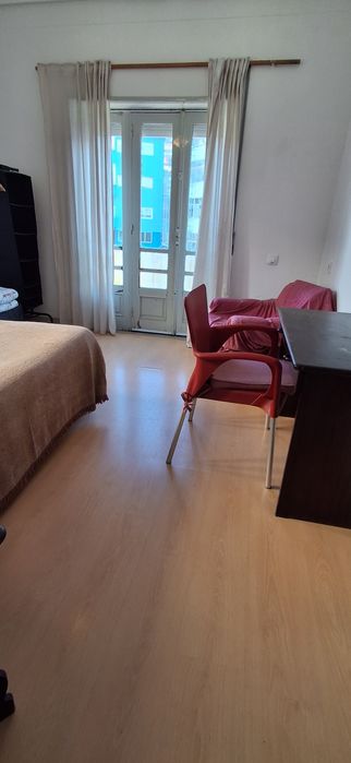 Quarto 210€ ou apartamento 800€ por semana