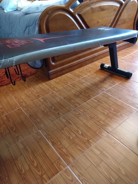 Conjunto completo musculação (banco + barras + discos em ferro) – ideal para home gym
