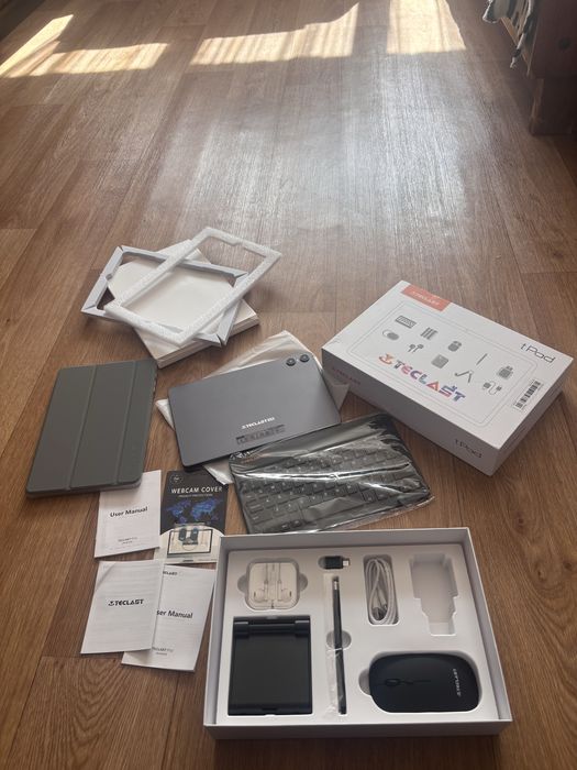 Планшет TECLAST.