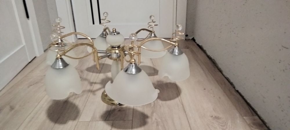 Продам люстру, саітильник!!!