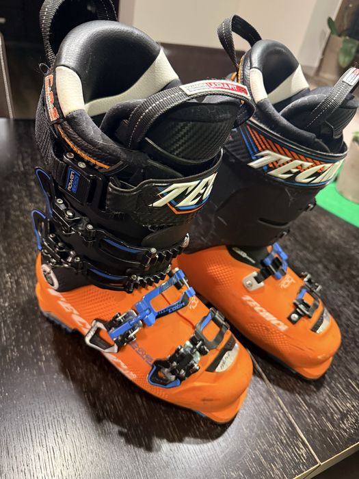 Buty narciarskie TECNICA Mach1 MV 130