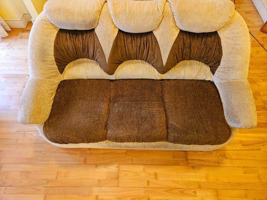 Sofa z dwoma fotelami