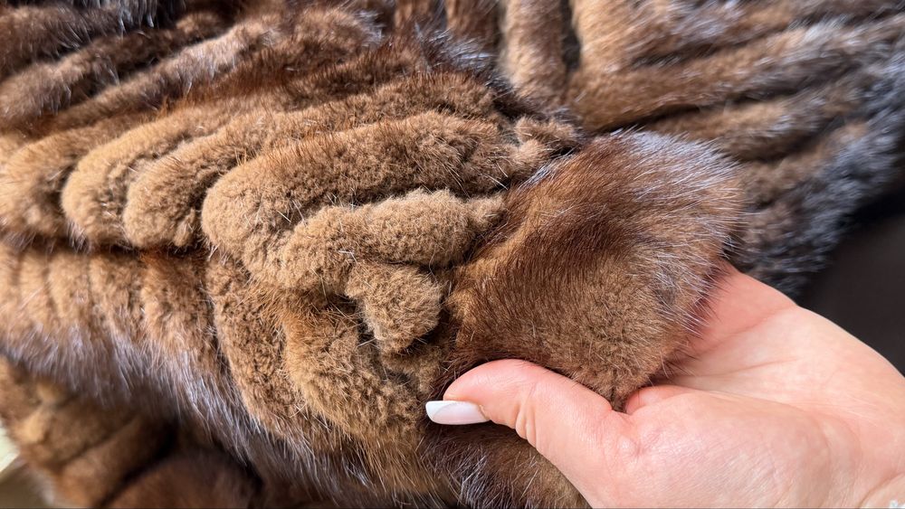 Шуба норкова натуральна