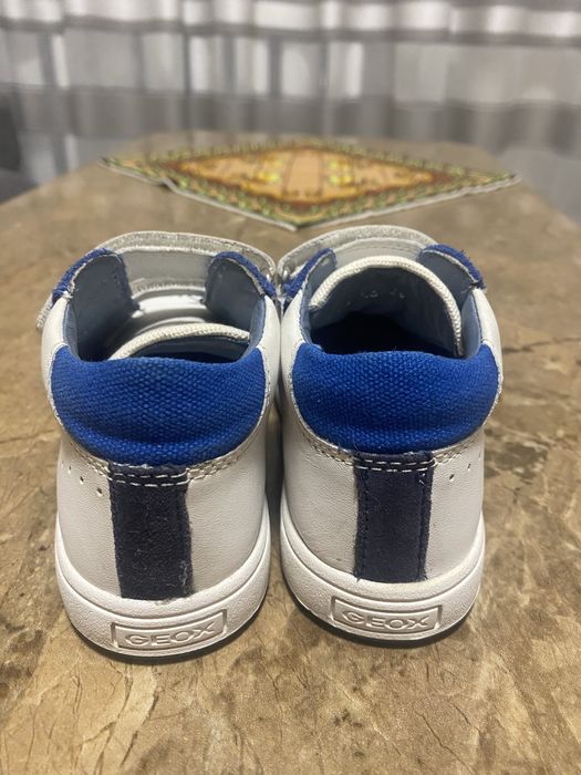 Кросівки geox для хлопчика 25 р