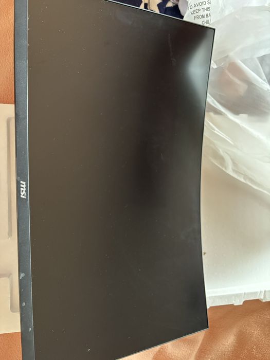 Monitor MSI MAG322CR – 31.5” Curvo – 180Hz – PARA PEÇAS / REPARAÇÃO