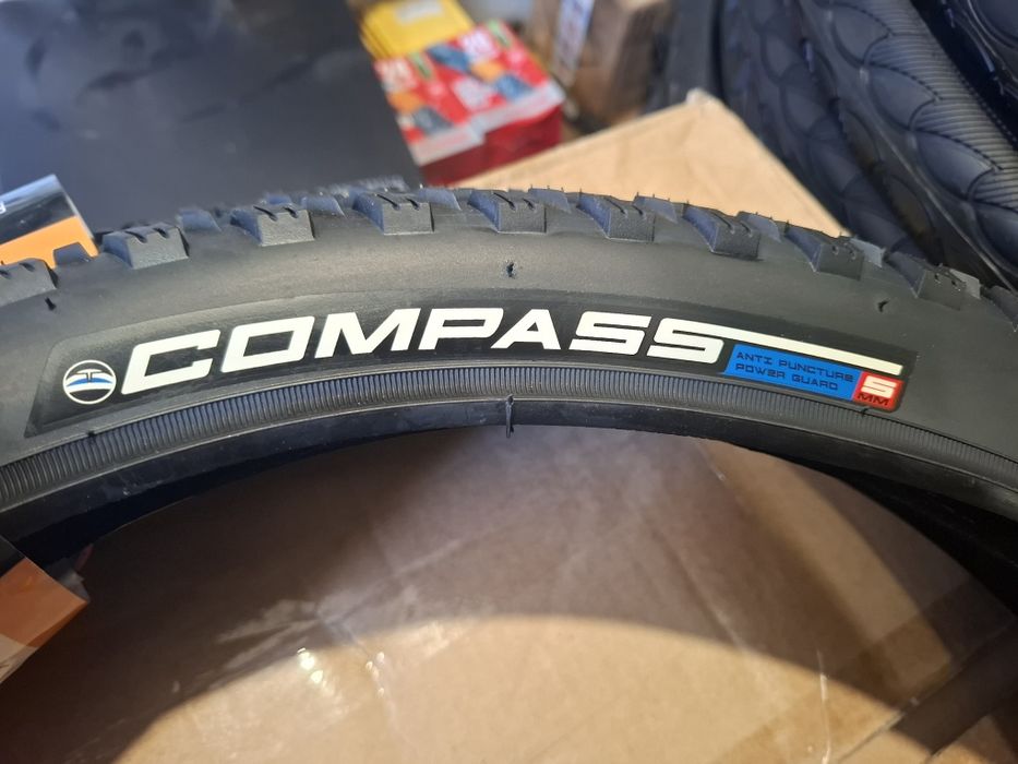Антипрокольная покрышка/шина Wanda COMPASS 20х2.10(54-406).