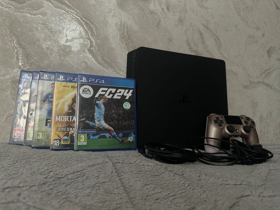 Приставка, Sony Playstation 4/slim , памʼять 500 гб , ігри разом з приставкою і 1 контроллер DualShock 4, приставка в гарному стані ,контроллер новий.