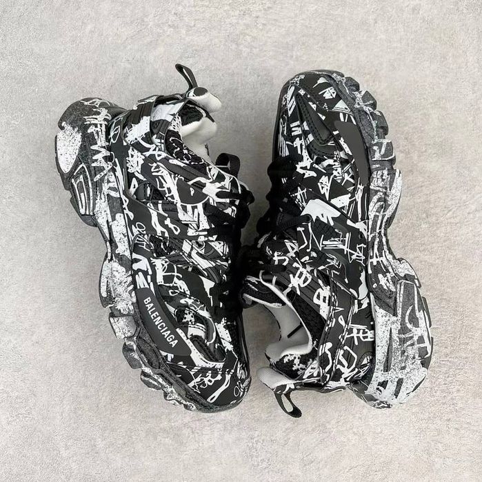 Balenciaga Track Graffiti (В Наличии 43, 44, 45)