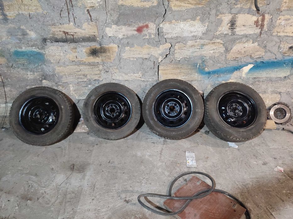 продам зимнею резину 185 65 14