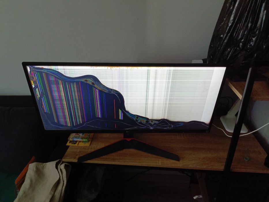 LG 34UM69G-B | Uszkodzona matryca | Na części | Możliwy demontaż
