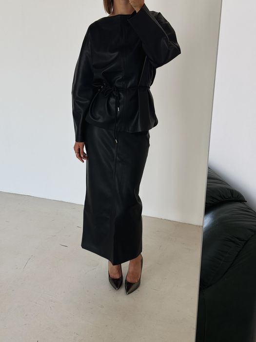 Новий костюм Українського бренда з еко шкіри