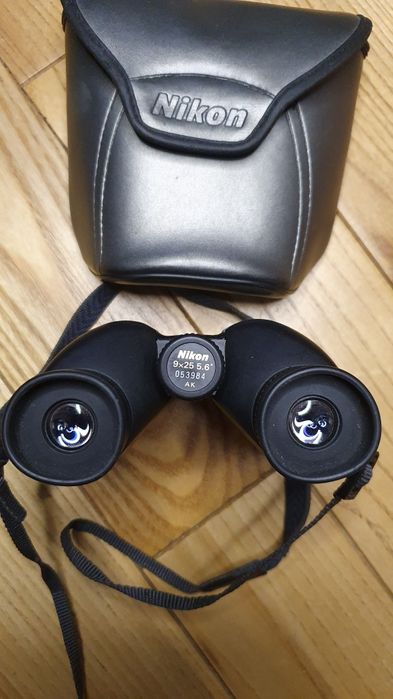 Японський міні бінокль Nikon Travelite V 9x25