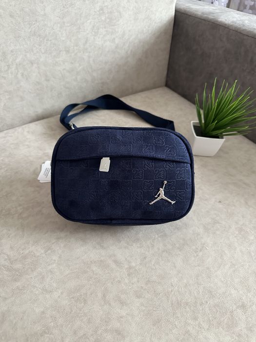 ВЕЛЮР Сумка Air Jordan 2026 Monogram | Nike, найк, аір джордан месенджер