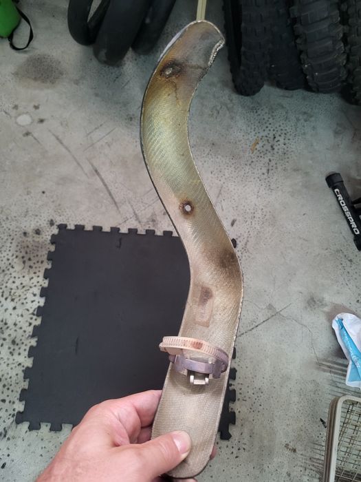 Proteção de escape em carbono husqvarna ktm