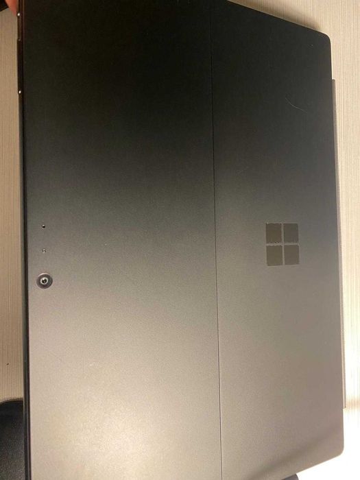 Microsoft Surface Pro 6 - 8GB - 256 GB SSD - bateria a 100%