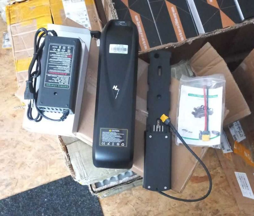 АКБ електровелосипеда 36В 13А/г в боксі + зарядне 2А з кулером