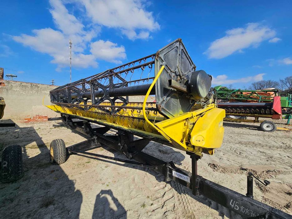 Комбайн зернозбиральний New Holland-CX8090