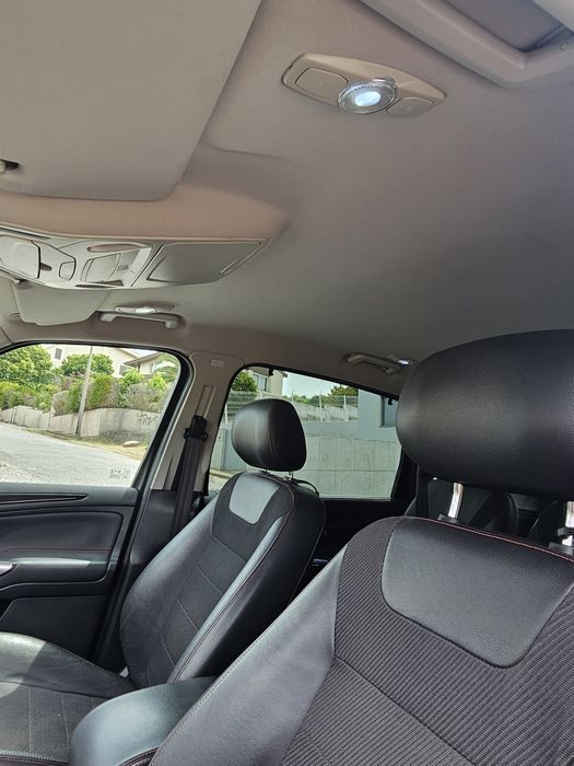 Carrinha Ford SMax