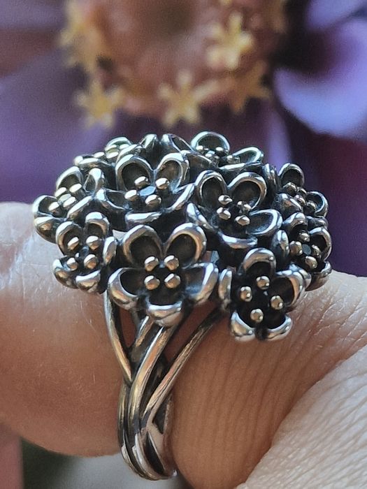Pierścionek Pandora  z srebra 925  ,złoto 14k
