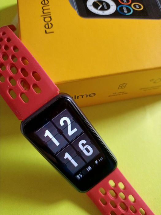 Продам умный многофункциональный фитнес браслет Realme Band 2
