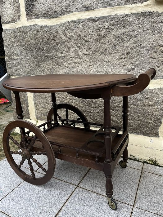 Carrinho/ bar decorativo  para colocar bebidas