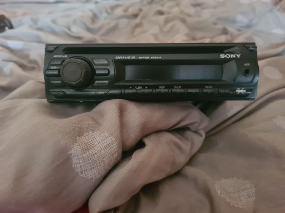 Магнітола Sony CDX-GT23 X ployd в гарному стані