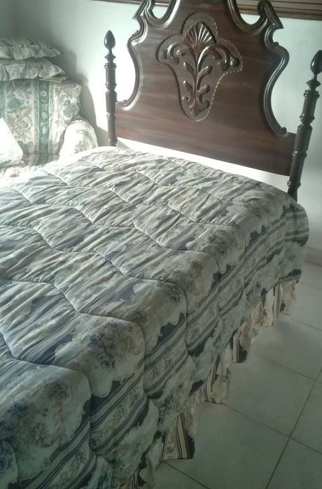 Cama solteiro estilo Barroco
