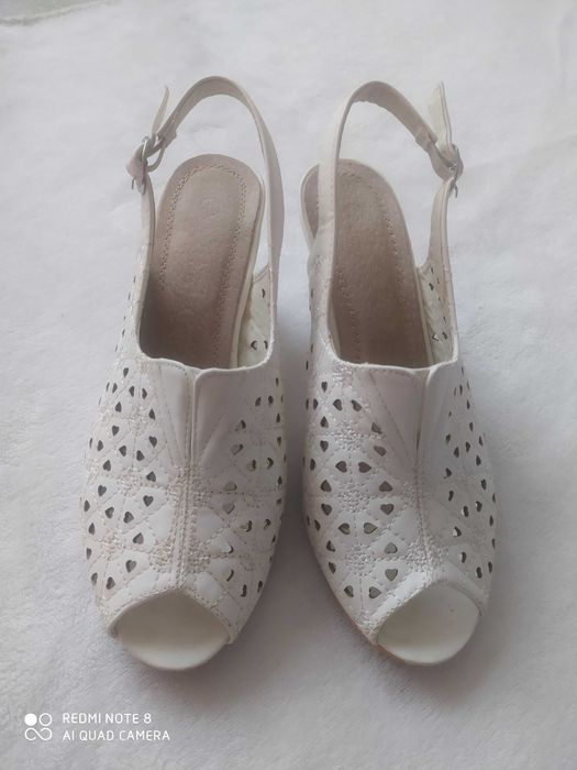 Жіночі босоніжки , 37 розмір