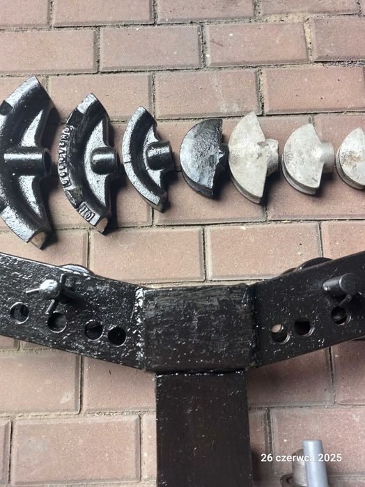 Giętarka hydrauliczna do rur stalowych