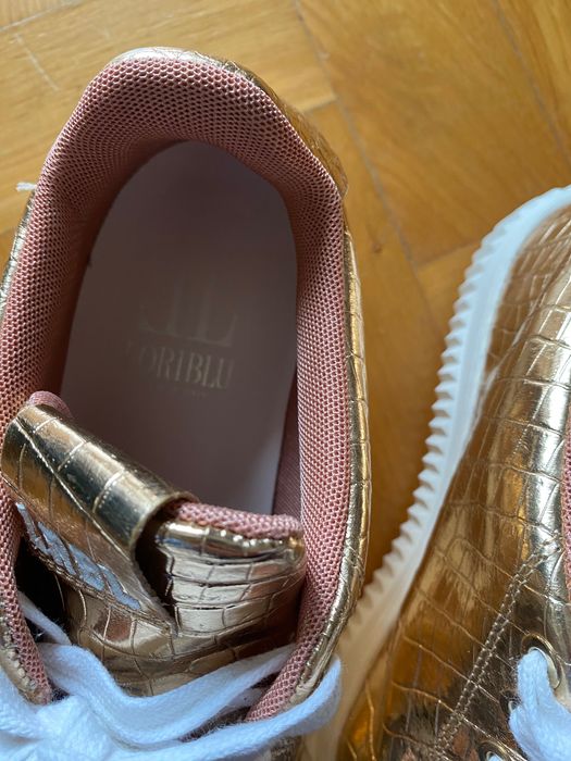 Sprzedam trampki Loriblu 38r.