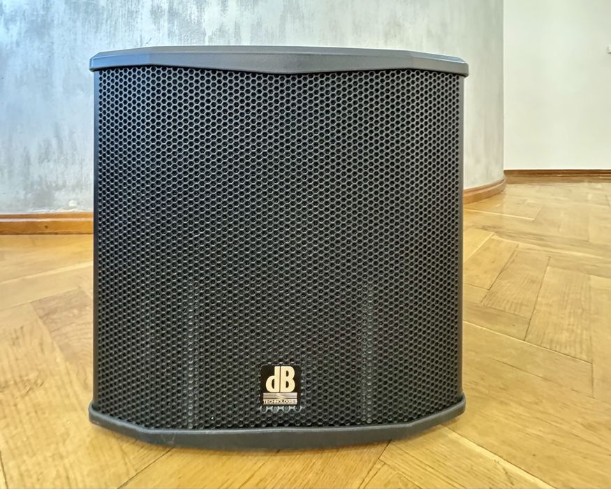 Głośnik niskotonowy, subwoofer aktywny dB Technologies
