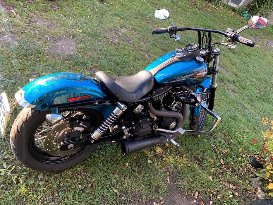 Harley-Dvidson street bob Dyna 2017, 18500 km
[5.05, 12:39] Wiesław: H