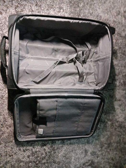 Чемодан на двух колесах Three birds