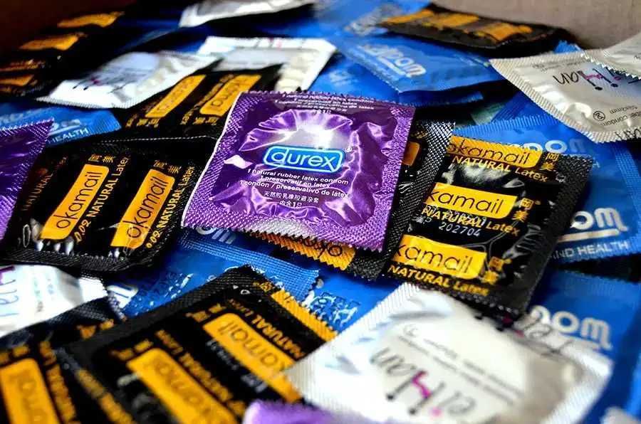 Презервативы durex Дюрекс классические до 2029, 50 шт (Презервативи)