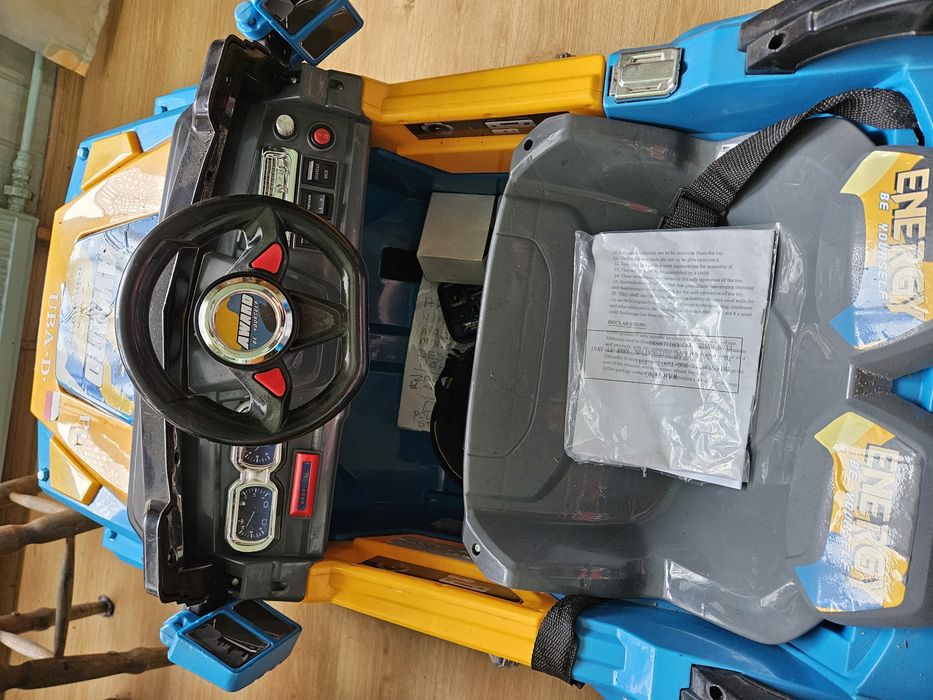 Auto na akumulator Jeep 2x12V dla dziecka dla dwóch osób