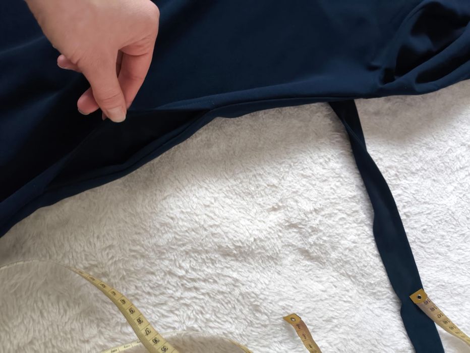 Sukienka midi granatowa kopertowa